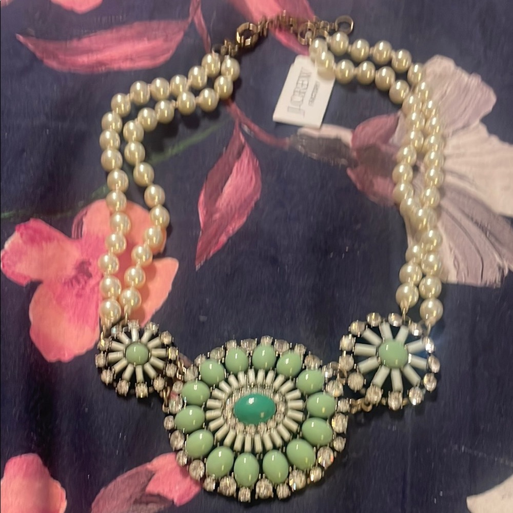 J crew Factory Elegant Pearl and Mint Green Necklace